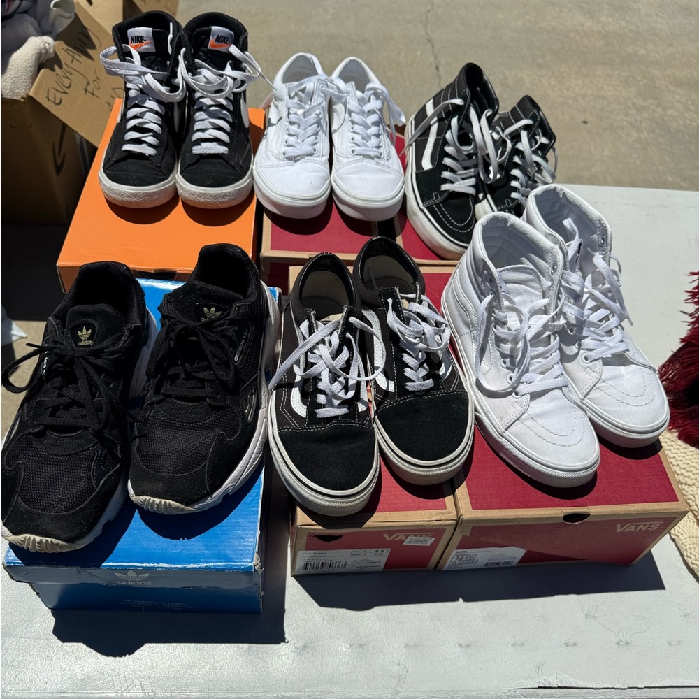 Vans/ Adidas/Nike